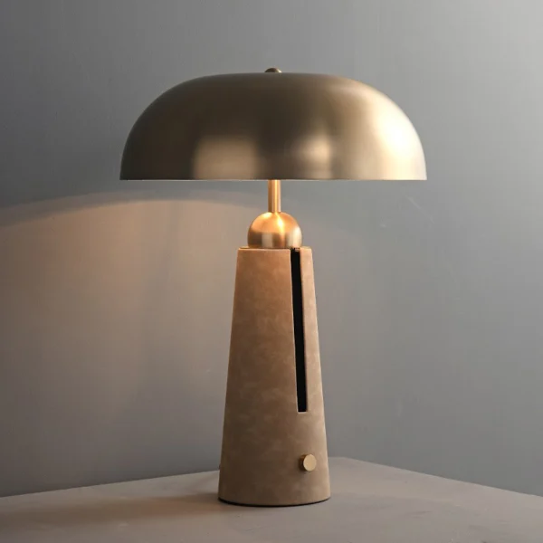 Designer Vintage Distressed Flocked Leather Living Room and Study Decorative American Light Luxury High-End Standing Table Lamp
